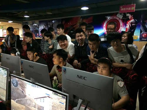 新老交替的 新老交替的